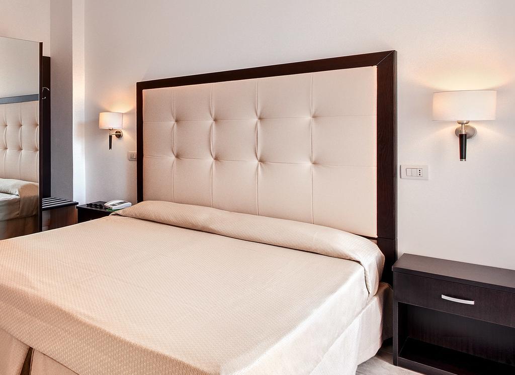 Hotel Bahia ซัน เบเนเดตโต เดล ตรอนโต ภายนอก รูปภาพ