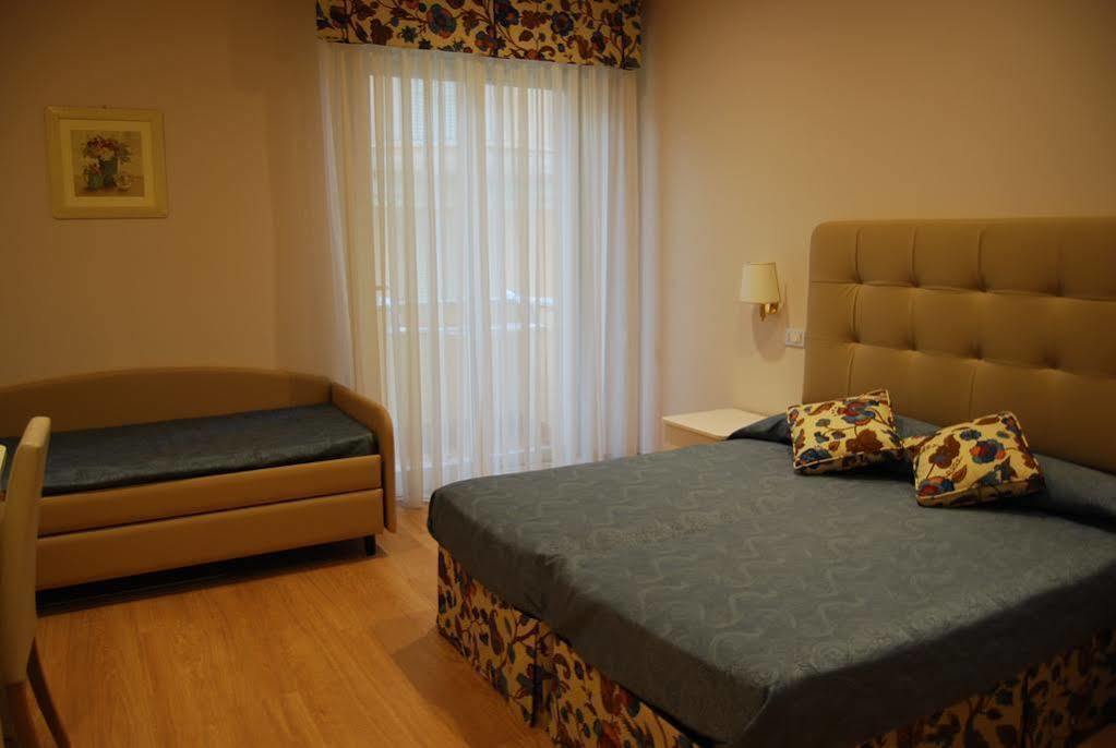 Hotel Bahia ซัน เบเนเดตโต เดล ตรอนโต ภายนอก รูปภาพ